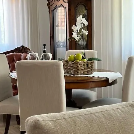 Boutique In The Heart Of Appartement