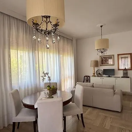 Boutique In The Heart Of